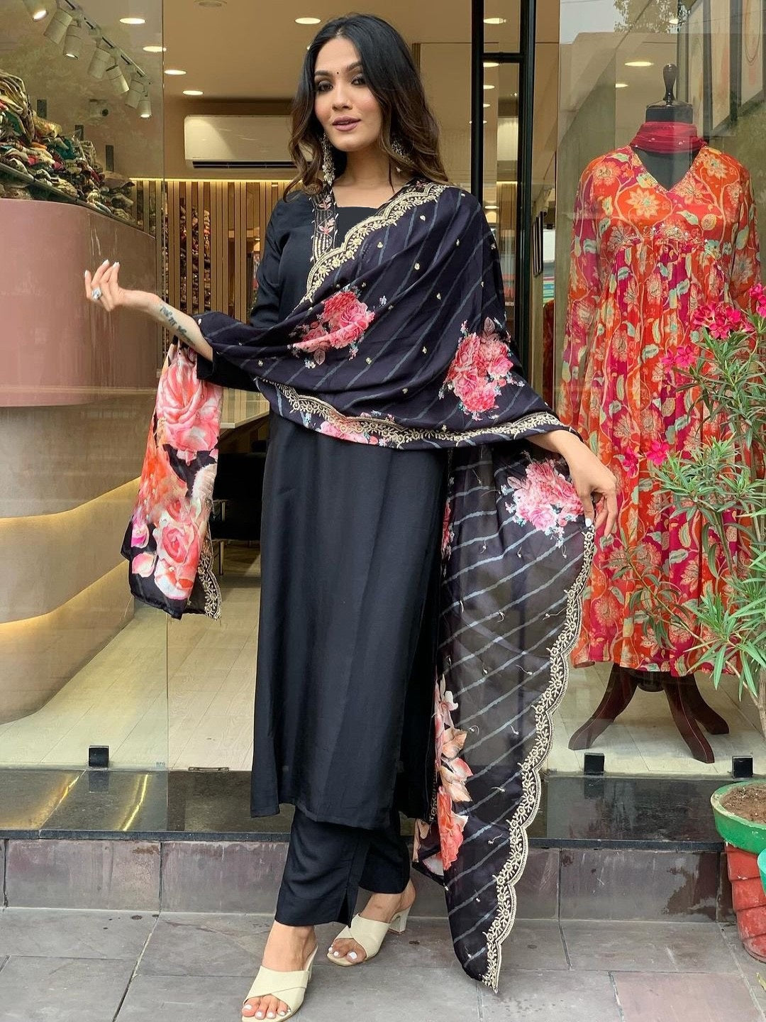 RAVEN BLOOM LUXE DUPATTA &amp;amp; BOTTOM SET - VISCOSE