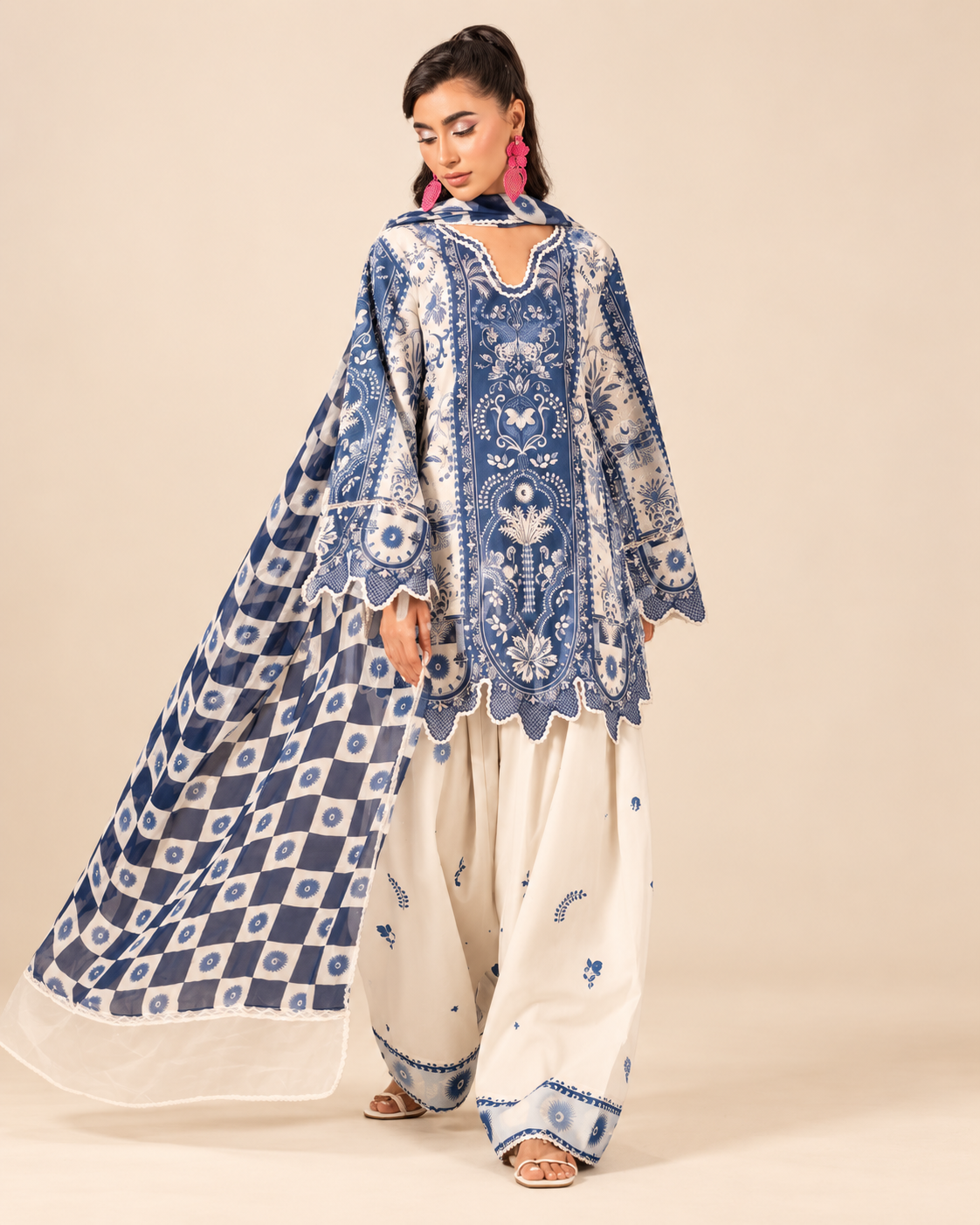 Azelle Cutwork Farshi Set With Scarf
